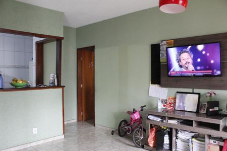 Casa à venda com 98m², 2 quartos e sem vagaSala