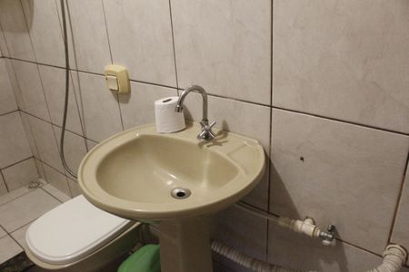 Casa à venda com 98m², 2 quartos e sem vagaBanheiro da Suíte