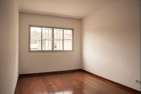 Sala de apartamento para alugar com 2 quartos, 74m² em Chácara Inglesa, São Paulo