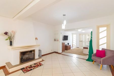 Sala de casa para alugar com 3 quartos, 200m² em Hípica, Porto Alegre