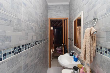 Casa à venda com 190m², 5 quartos e 4 vagasBanheiro da Suíte 2