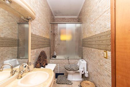 Casa à venda com 190m², 5 quartos e 4 vagasBanheiro da Suíte 3