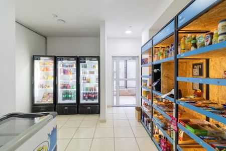 Apartamento à venda com 37m², 2 quartos e sem vagaÁrea comum - Mini Mercado