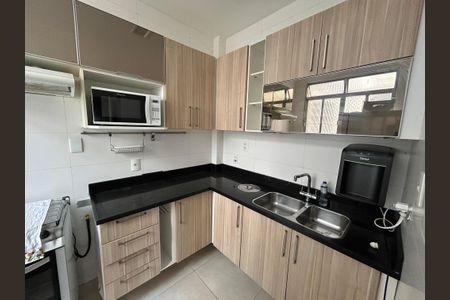 Apartamento à venda com 79m², 2 quartos e sem vagaCozinha