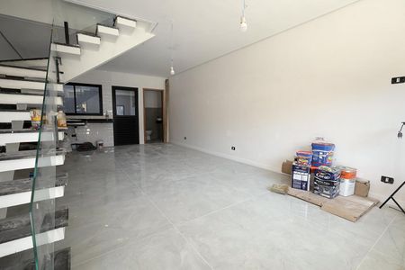 Casa à venda com 125m², 3 quartos e 2 vagasSala