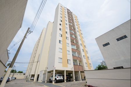 Apartamento para alugar com 57m², 2 quartos e 1 vaga Apartamento para alugar com 57m², 2 quartos e 1 vagaFachada do bloco