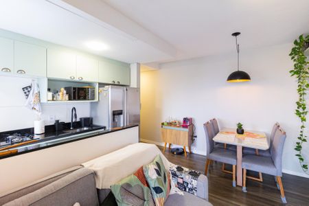 Sala de apartamento para alugar com 2 quartos, 45m² em Aliança, Osasco