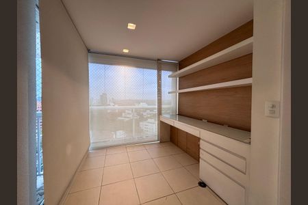 Sacada de apartamento à venda com 2 quartos, 133m² em Pinheiros, São Paulo