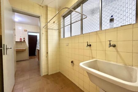 Apartamento à venda com 70m², 3 quartos e 1 vagaÁrea de Serviço