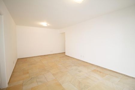 Sala de apartamento para alugar com 2 quartos, 102m² em Cerqueira César, São Paulo