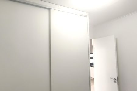 Quarto 2 de apartamento para alugar com 2 quartos, 45m² em Santa Maria, São Caetano do Sul