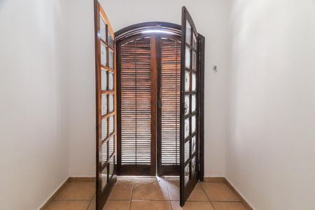 Casa à venda com 90m², 5 quartos e 1 vaga Casa à venda com 90m², 5 quartos e 1 vagaQuarto 5
