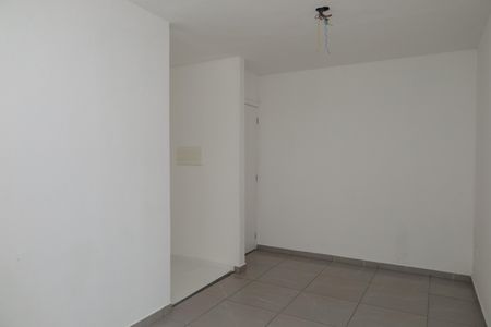 Sala de apartamento para alugar com 2 quartos, 63m² em Fazenda Caguaçu, São Paulo