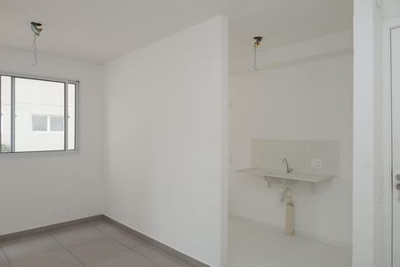 Sala de apartamento para alugar com 2 quartos, 63m² em Fazenda Caguaçu, São Paulo