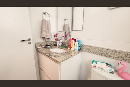 Apartamento à venda com 74m², 3 quartos e 2 vagasBanheiro da Suíte 1