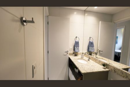 Apartamento à venda com 74m², 3 quartos e 2 vagasBanheiro