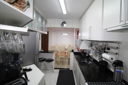 Apartamento para alugar com 74m², 3 quartos e 2 vagasCozinha