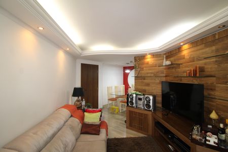Apartamento para alugar com 74m², 3 quartos e 2 vagasSala