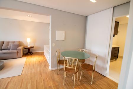Apartamento para alugar com 81m², 2 quartos e 1 vaga Apartamento para alugar com 81m², 2 quartos e 1 vagaSala de Jantar
