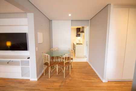 Apartamento para alugar com 81m², 2 quartos e 1 vaga Apartamento para alugar com 81m², 2 quartos e 1 vagaSala de Jantar