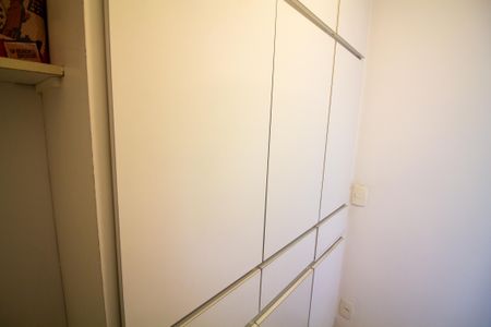 Apartamento para alugar com 81m², 2 quartos e 1 vaga Apartamento para alugar com 81m², 2 quartos e 1 vagaQuarto de Serviço