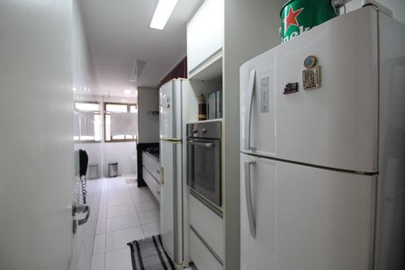 Apartamento à venda com 104m², 3 quartos e 2 vagasCozinha