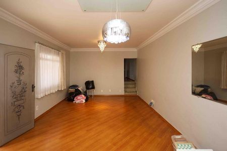 Sala de casa para alugar com 3 quartos, 219m² em Vila Carrão, São Paulo