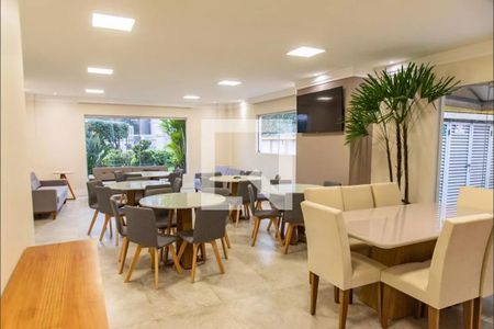 Apartamento à venda com 70m², 3 quartos e 1 vaga Apartamento à venda com 70m², 3 quartos e 1 vagaÁrea comum