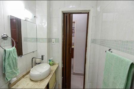 Apartamento à venda com 70m², 2 quartos e sem vagaBanheiro