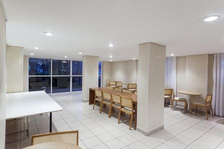 Apartamento à venda com 60m², 2 quartos e 1 vagaÁrea comum - Salão de festas