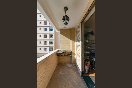 Apartamento à venda com 187m², 4 quartos e 2 vagasVaranda