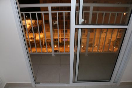 Varanda de apartamento para alugar com 1 quarto, 27m² em Parque Industrial Tomas Edson, São Paulo
