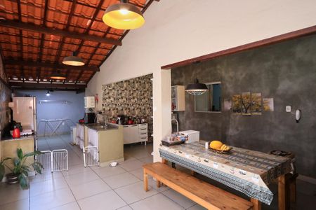 Casa à venda com 597m², 4 quartos e 7 vagasCozinha