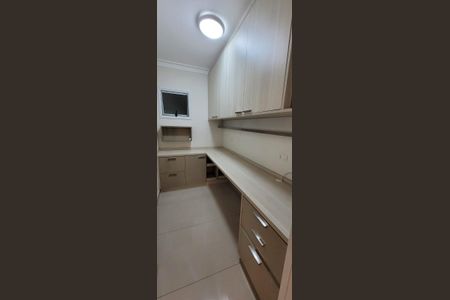 Apartamento à venda com 104m², 3 quartos e 2 vagasEscritório