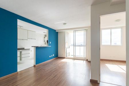 Sala de apartamento para alugar com 2 quartos, 65m² em Capão Raso, Curitiba