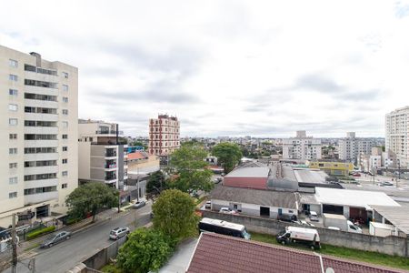 Vista da Sacada de apartamento para alugar com 2 quartos, 65m² em Capão Raso, Curitiba