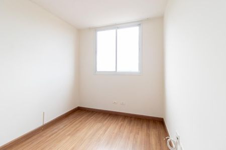 Quarto de apartamento para alugar com 2 quartos, 65m² em Capão Raso, Curitiba