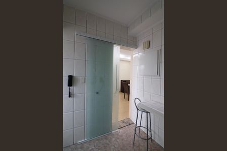 Apartamento à venda com 64m², 2 quartos e 2 vagasCozinha