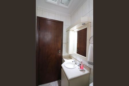 Apartamento à venda com 64m², 2 quartos e 2 vagasBanheiro Social