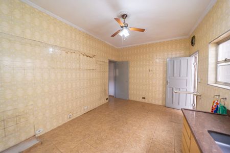 Casa à venda com 250m², 3 quartos e 2 vagas Casa à venda com 250m², 3 quartos e 2 vagasCozinha