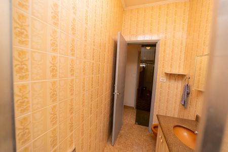 Casa à venda com 250m², 3 quartos e 2 vagas Casa à venda com 250m², 3 quartos e 2 vagasBanheiro 1