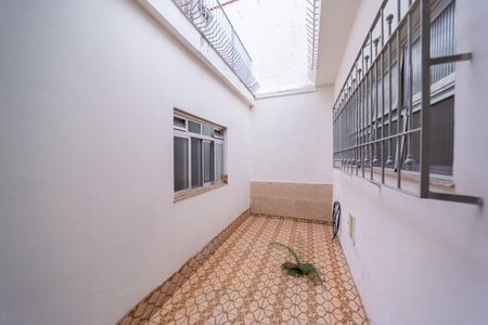 Casa à venda com 250m², 3 quartos e 2 vagas Casa à venda com 250m², 3 quartos e 2 vagasÁrea de Serviço