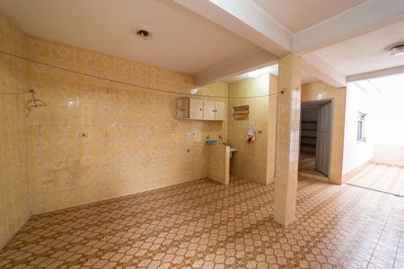 Casa à venda com 250m², 3 quartos e 2 vagas Casa à venda com 250m², 3 quartos e 2 vagasÁrea de Serviço