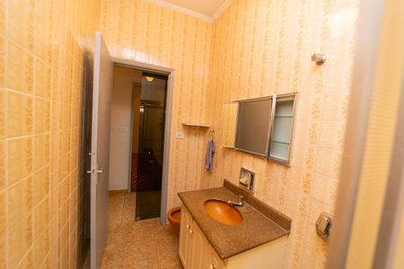 Casa à venda com 250m², 3 quartos e 2 vagas Casa à venda com 250m², 3 quartos e 2 vagasBanheiro 1