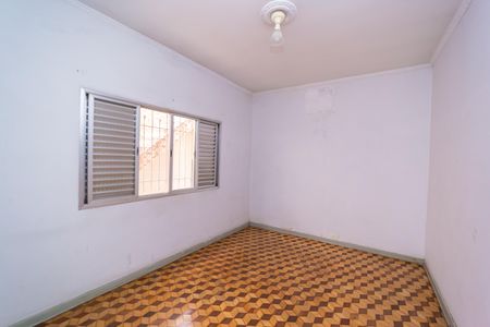 Casa à venda com 250m², 3 quartos e 2 vagas Casa à venda com 250m², 3 quartos e 2 vagasQuarto 4