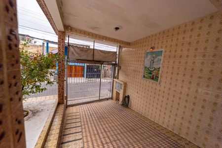 Casa à venda com 250m², 3 quartos e 2 vagas Casa à venda com 250m², 3 quartos e 2 vagasGaragem