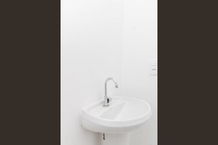 Apartamento para alugar com 32m², 2 quartos e sem vaga Apartamento para alugar com 32m², 2 quartos e sem vagaBanheiro