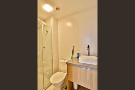Banheiro de kitnet/studio para alugar com 1 quarto, 25m² em Alto da Mooca, São Paulo