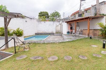 Apartamento para alugar com 70m², 3 quartos e 1 vagaÁrea comum - Piscina