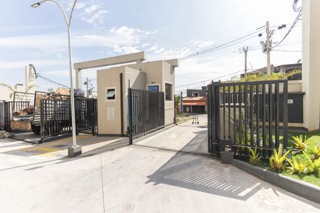 Apartamento para alugar com 44m², 2 quartos e 1 vaga Apartamento para alugar com 44m², 2 quartos e 1 vagaFachada